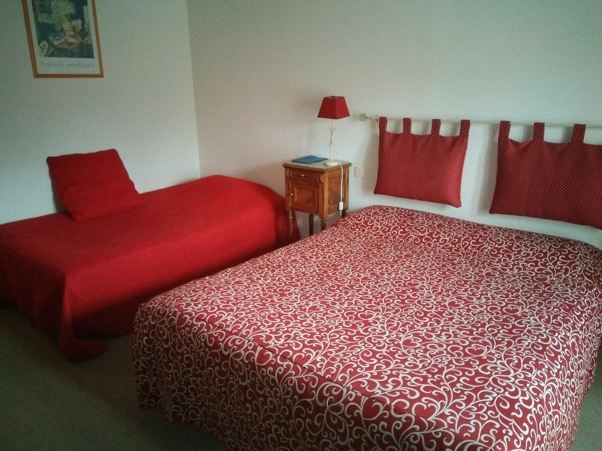 Hotel Du Donjon Aulnay  Esterno foto