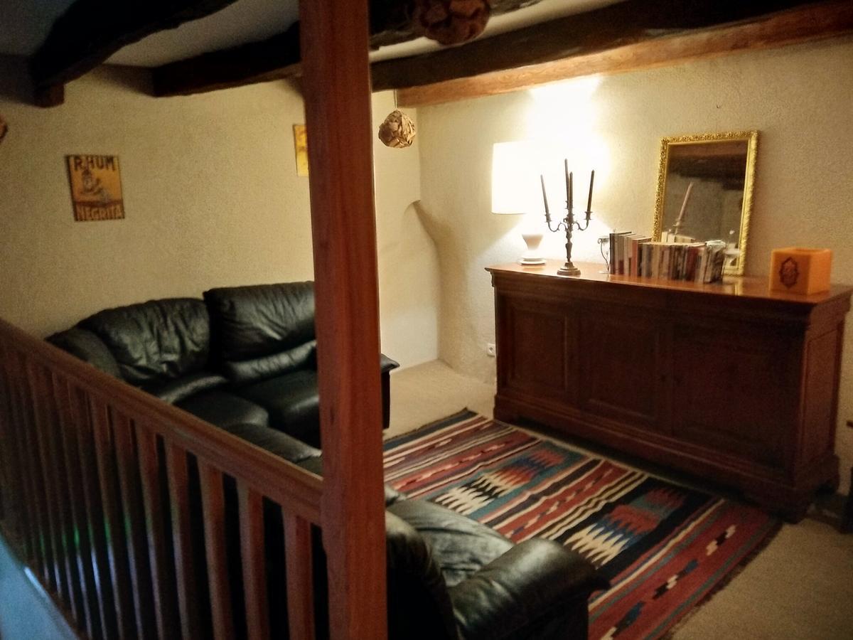 Hotel Du Donjon Aulnay  Esterno foto