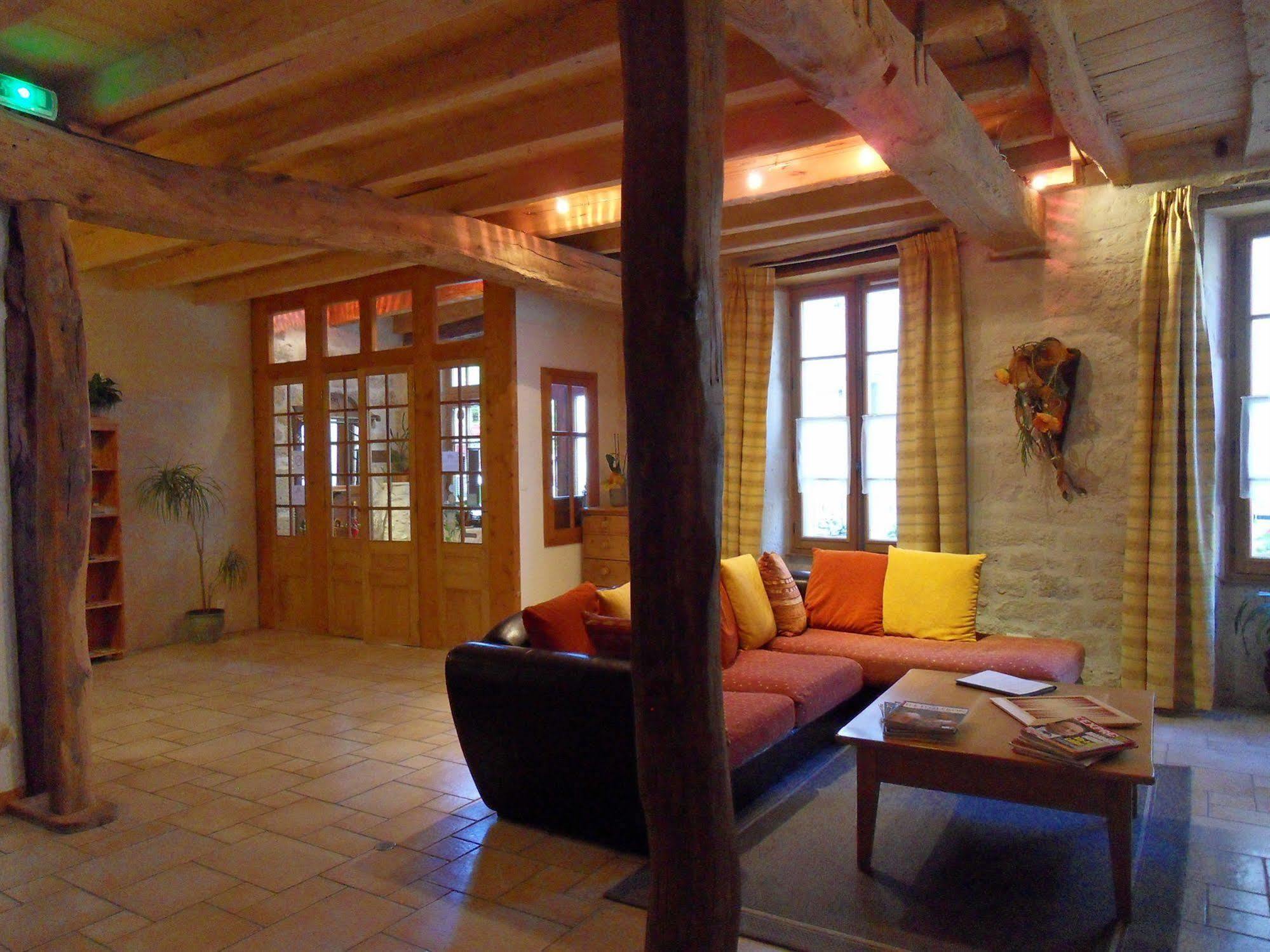 Hotel Du Donjon Aulnay  Esterno foto