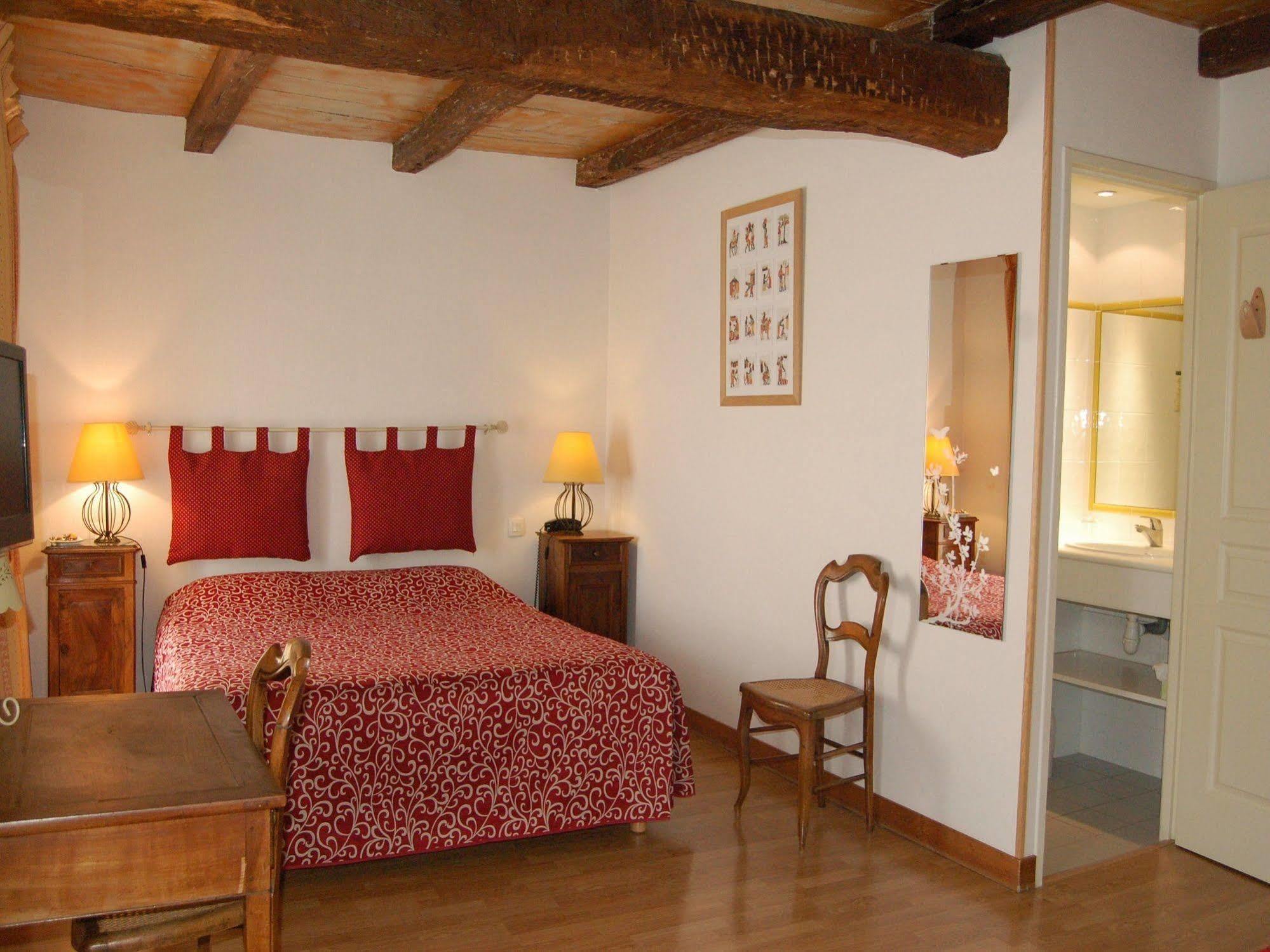 Hotel Du Donjon Aulnay  Esterno foto